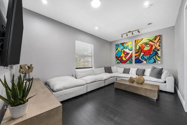 3019 Gin Berry Way, West Palm Beach, FL 33401