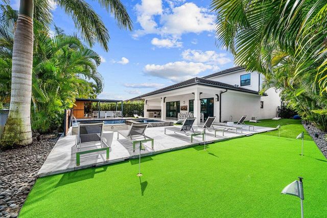 3019 Gin Berry Way, West Palm Beach, FL 33401