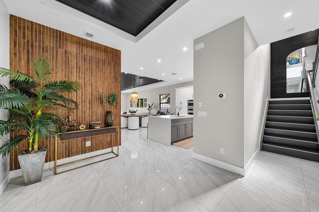 3019 Gin Berry Way, West Palm Beach, FL 33401