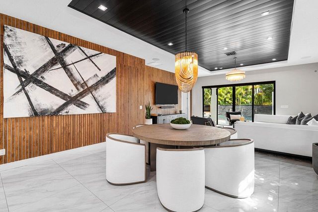 3019 Gin Berry Way, West Palm Beach, FL 33401