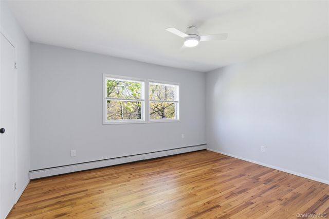 41 Potters Lane, Huntington, NY 11743