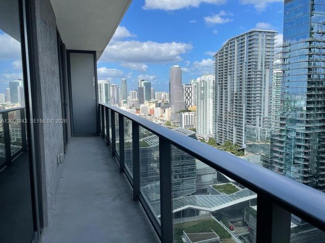 55 SW 9th St 3102, Miami, FL 33130