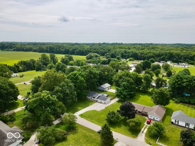 1564 W Sitting Bull Drive, Terre Haute, IN 47802