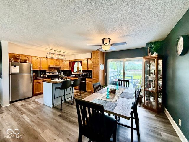 1564 W Sitting Bull Drive, Terre Haute, IN 47802