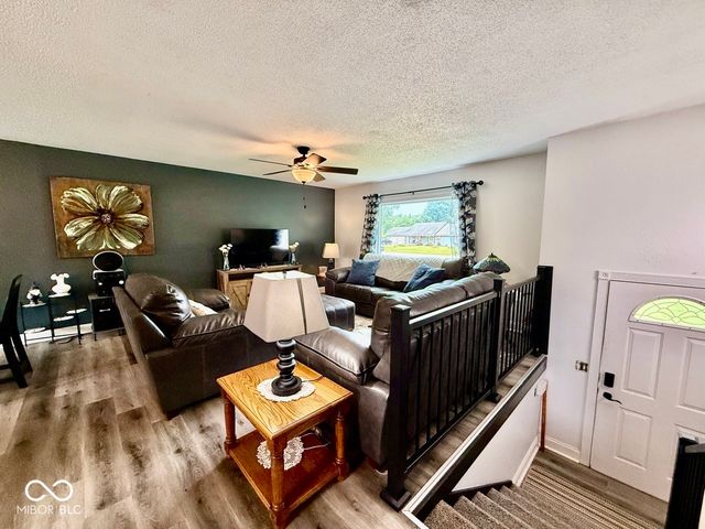 1564 W Sitting Bull Drive, Terre Haute, IN 47802
