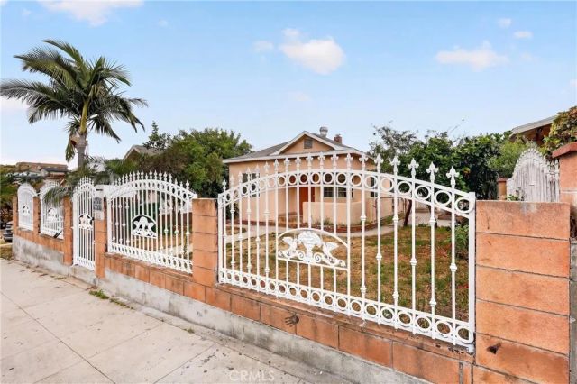 3330 Gleason, Los Angeles, CA 90063