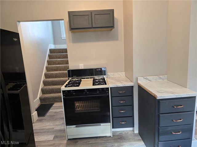 598 Cassius Avenue, Youngstown, OH 44505