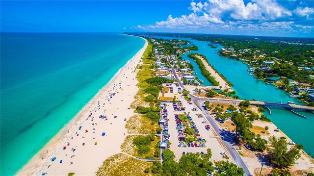 211 RUBENS DRIVE E, Nokomis, FL 34275