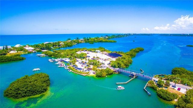 211 RUBENS DRIVE E, Nokomis, FL 34275