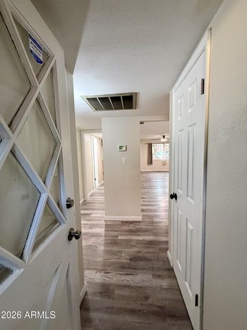 3425 W GOLDEN Lane, Phoenix, AZ 85051