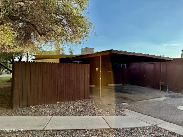 3425 W GOLDEN Lane, Phoenix, AZ 85051