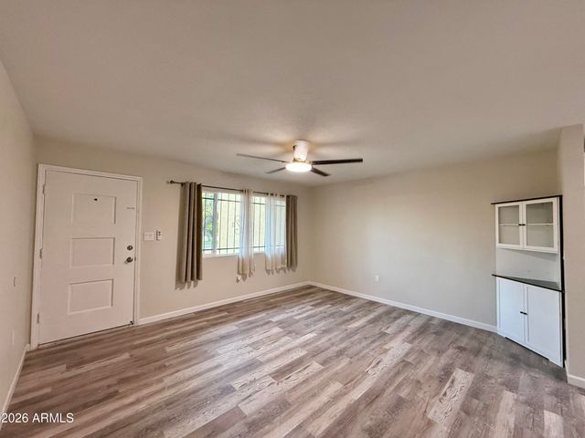 3425 W GOLDEN Lane, Phoenix, AZ 85051