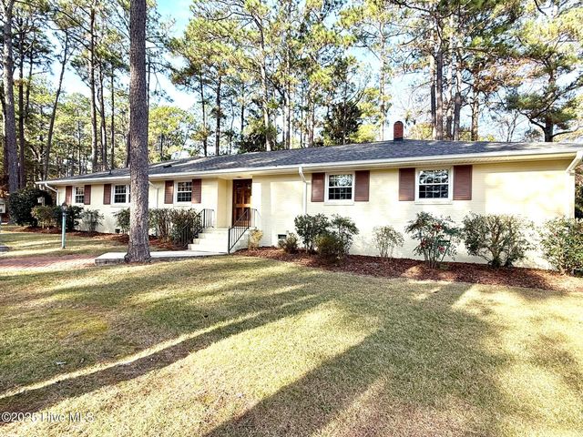 100 Clematis Road, Southern Pines, NC 28387