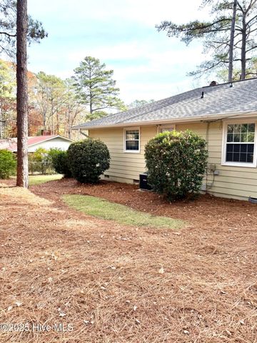100 Clematis Road, Southern Pines, NC 28387