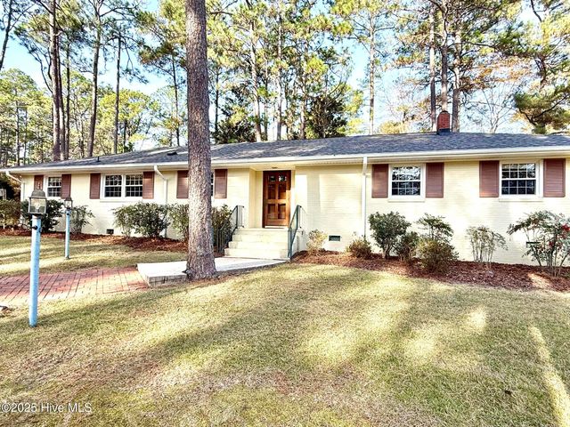 100 Clematis Road, Southern Pines, NC 28387