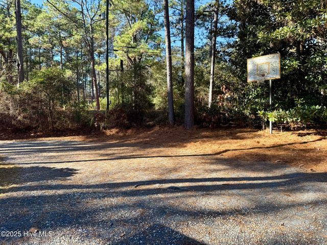 100 Clematis Road, Southern Pines, NC 28387