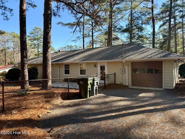100 Clematis Road, Southern Pines, NC 28387