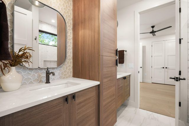 7701 Mullen DR, Austin, TX 78757