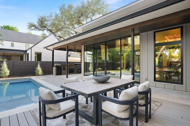 7701 Mullen DR, Austin, TX 78757