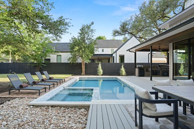 7701 Mullen DR, Austin, TX 78757