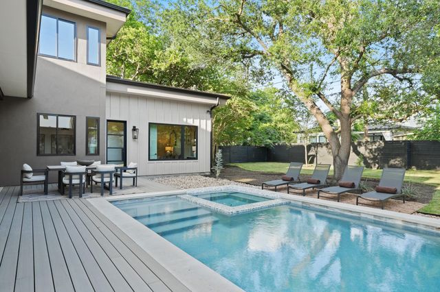 7701 Mullen DR, Austin, TX 78757