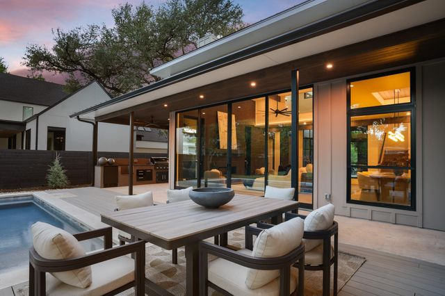 7701 Mullen DR, Austin, TX 78757