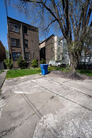 1825 S Troy Street, Chicago, IL 60623