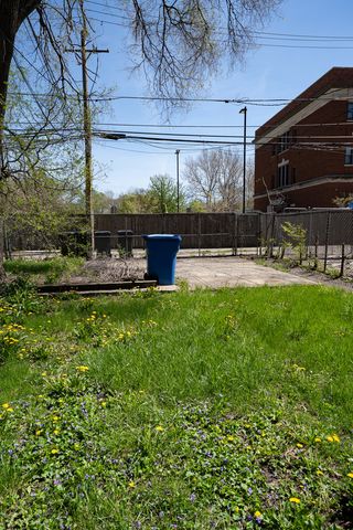 1825 S Troy Street, Chicago, IL 60623