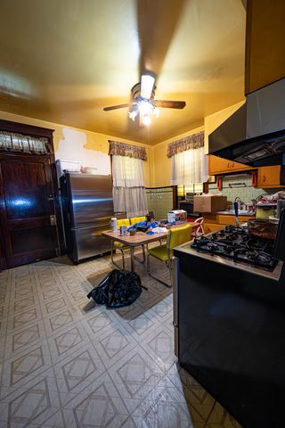 1825 S Troy Street, Chicago, IL 60623