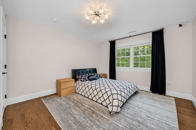 6 Little Meadow Way, North Reading, MA 01864