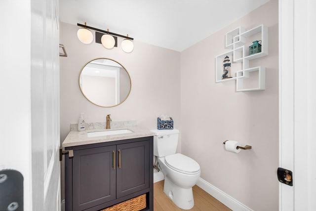 6 Little Meadow Way, North Reading, MA 01864