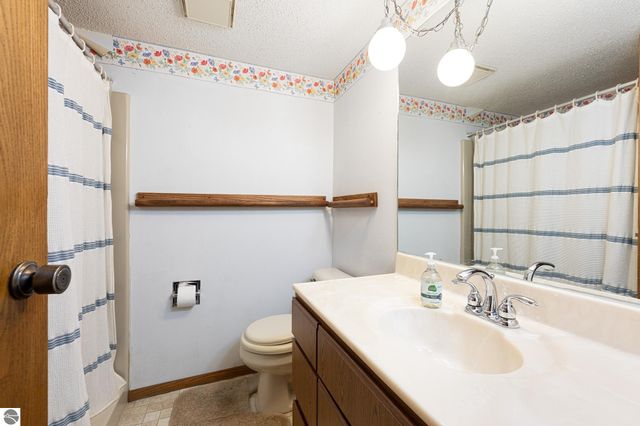 3763 East Shore Drive, Grawn, MI 49637