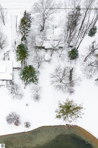 3763 East Shore Drive, Grawn, MI 49637