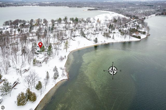 3763 East Shore Drive, Grawn, MI 49637