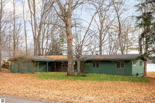 3763 East Shore Drive, Grawn, MI 49637