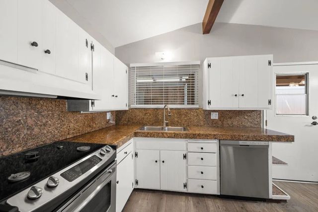 2643 Mission Village Dr, San Diego, CA 92123