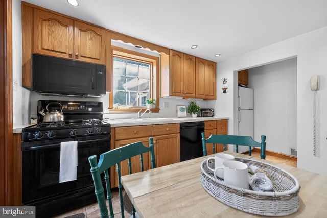 212 IDLEWILD LN, Media, PA 19063