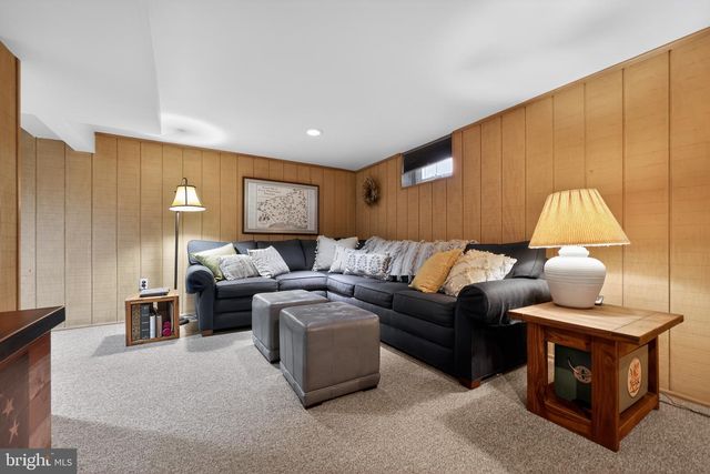 212 IDLEWILD LN, Media, PA 19063