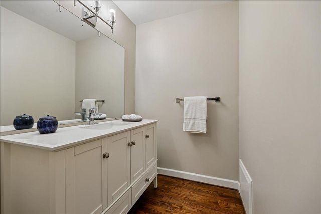 16 FAIRWOOD CT, Rockville, MD 20850