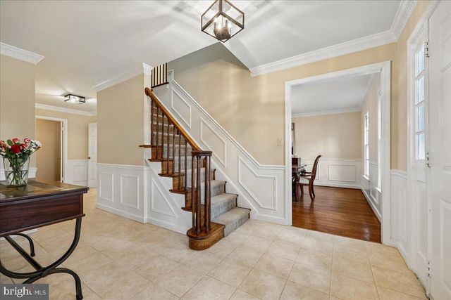 16 FAIRWOOD CT, Rockville, MD 20850