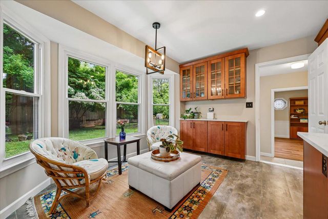 16 FAIRWOOD CT, Rockville, MD 20850