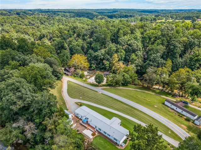 2712 Sloans Mill Road, Hamptonville, NC 27020