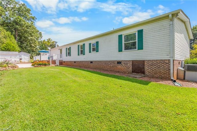 2712 Sloans Mill Road, Hamptonville, NC 27020
