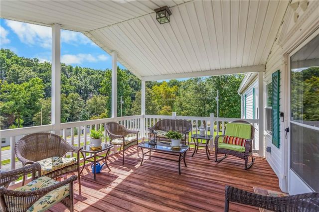 2712 Sloans Mill Road, Hamptonville, NC 27020