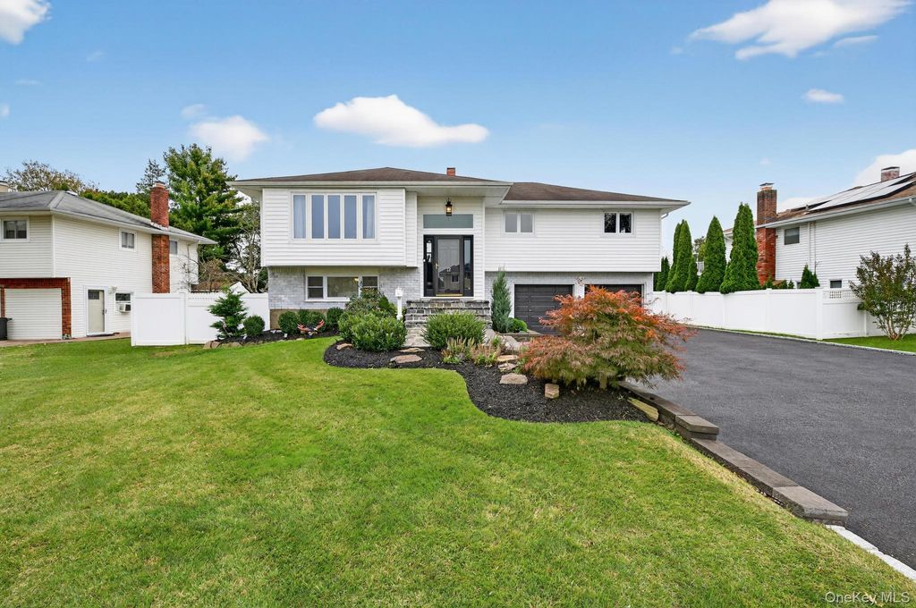 12 Farmstead Road, Commack, NY 11725