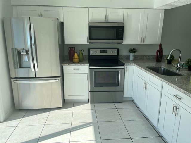 1840 CARALEE BOULEVARD 4, Orlando, FL 32822