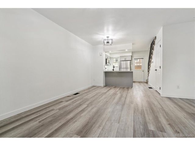 1811 S Quebec Way 222, Denver, CO 80231
