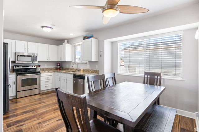 12241 S PAULSON CIR, Riverton, UT 84065