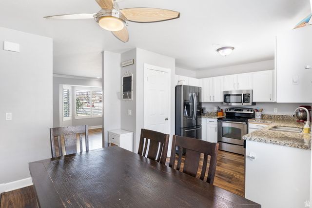 12241 S PAULSON CIR, Riverton, UT 84065