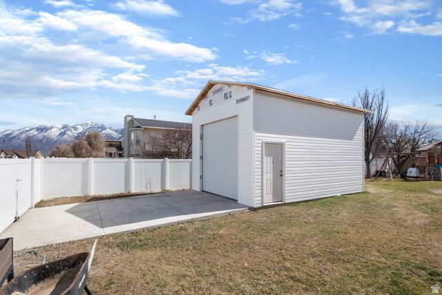12241 S PAULSON CIR, Riverton, UT 84065